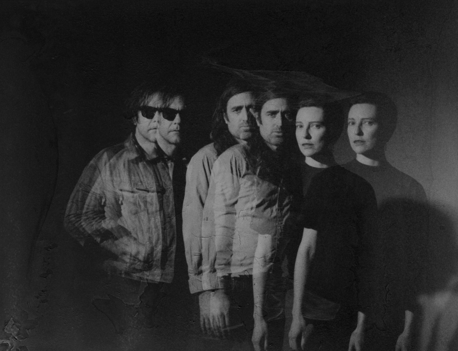 Guck mal! A Place To Bury Strangers.